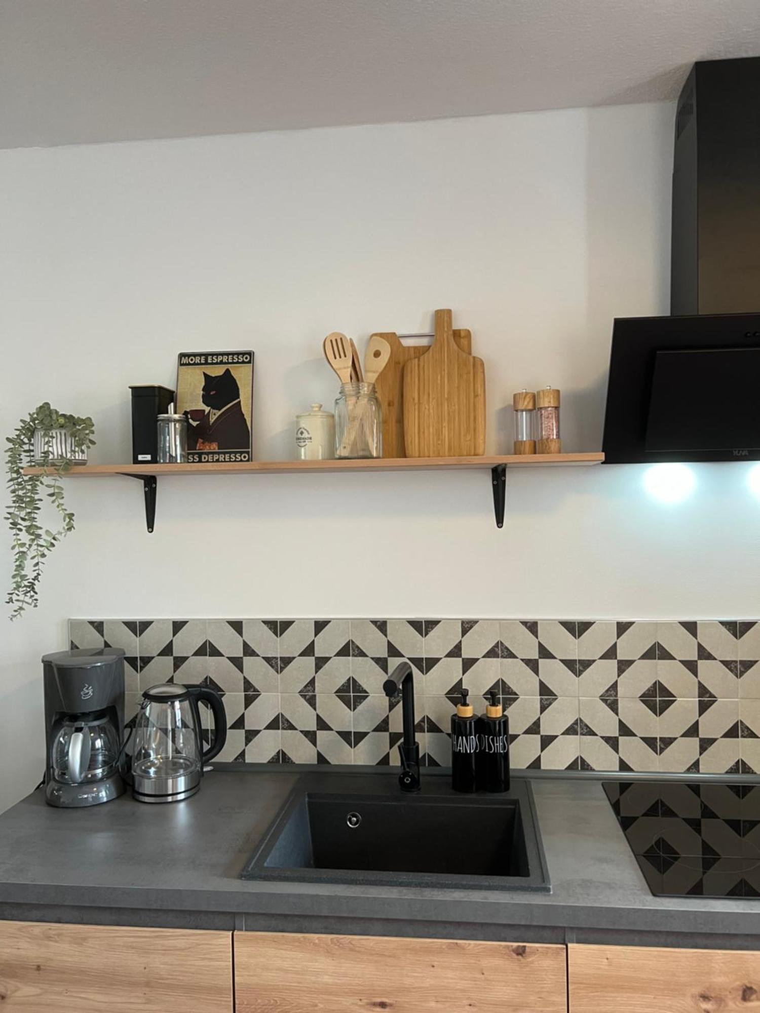 Up Wuljke19 Neu Renovierte Unterkunft Inkl.Pkw Stellplatz Emden Exterior foto